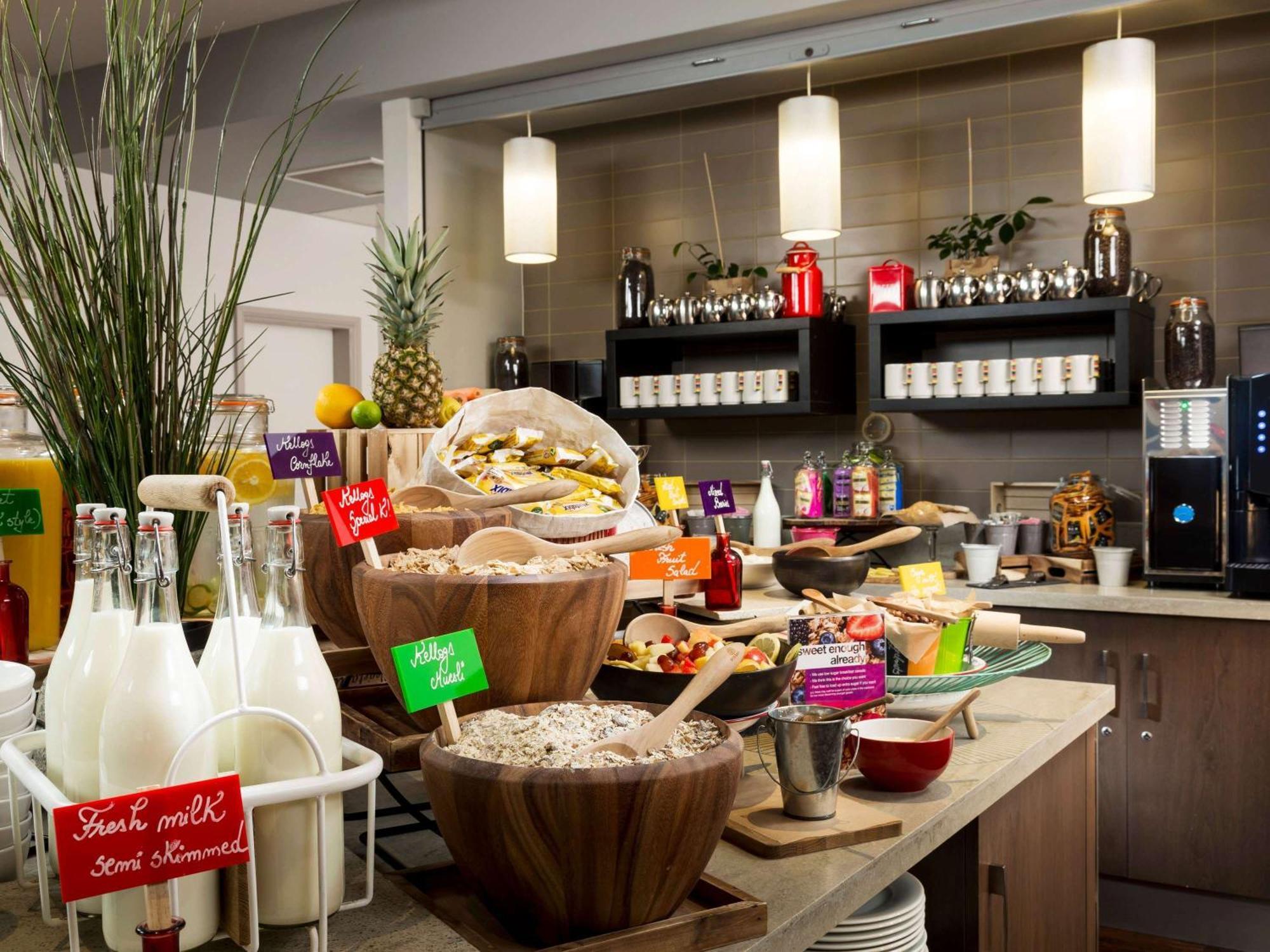 Mercure Northampton Bagian luar foto